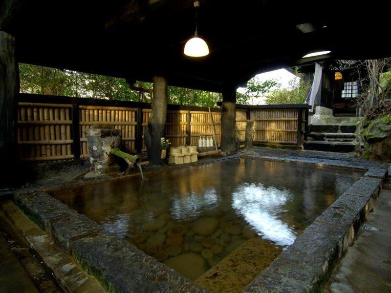 Kurokawa Onsen Yama No Yado Shinmeikan Minamioguni Exterior photo